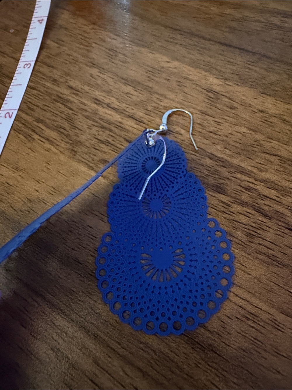 Blue Laser-Cut Teardrop Filigree Earrings - Unbranded - Picture 2 of 3